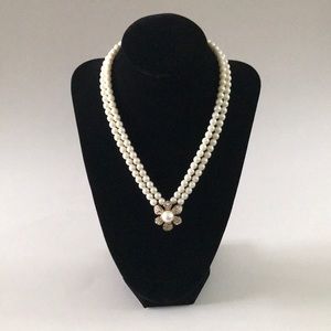 Vintage Faux Pearl Necklace With Flower Pendant